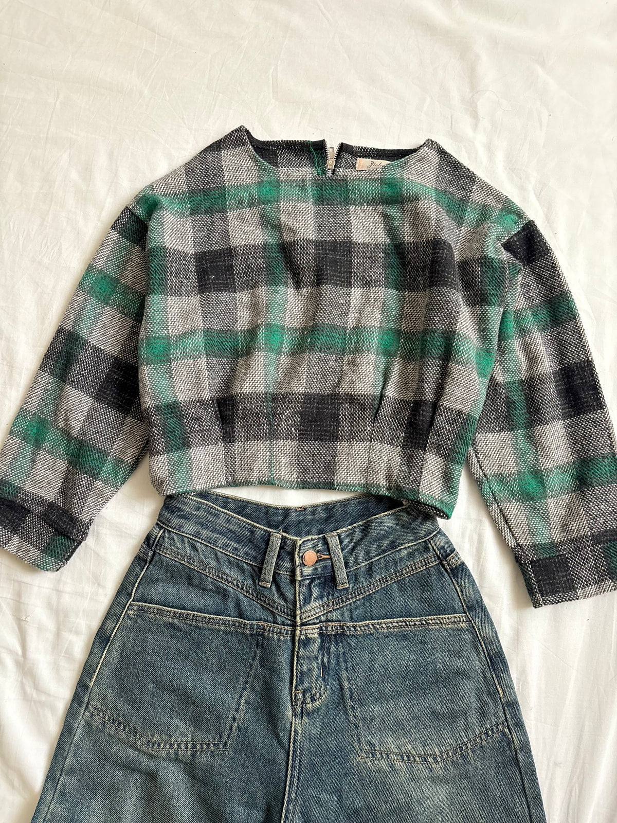 Green checks top