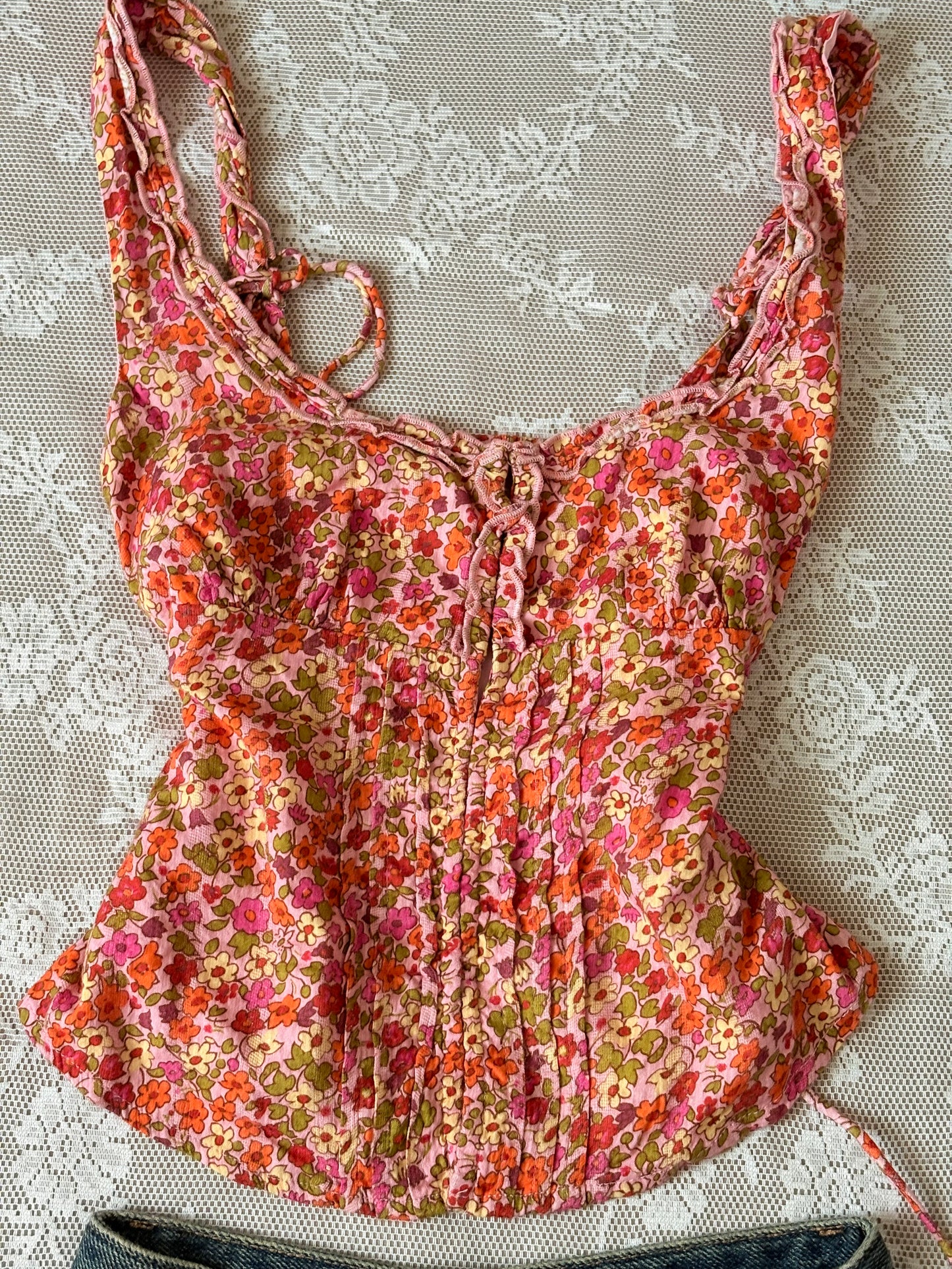 Floral hook closure top