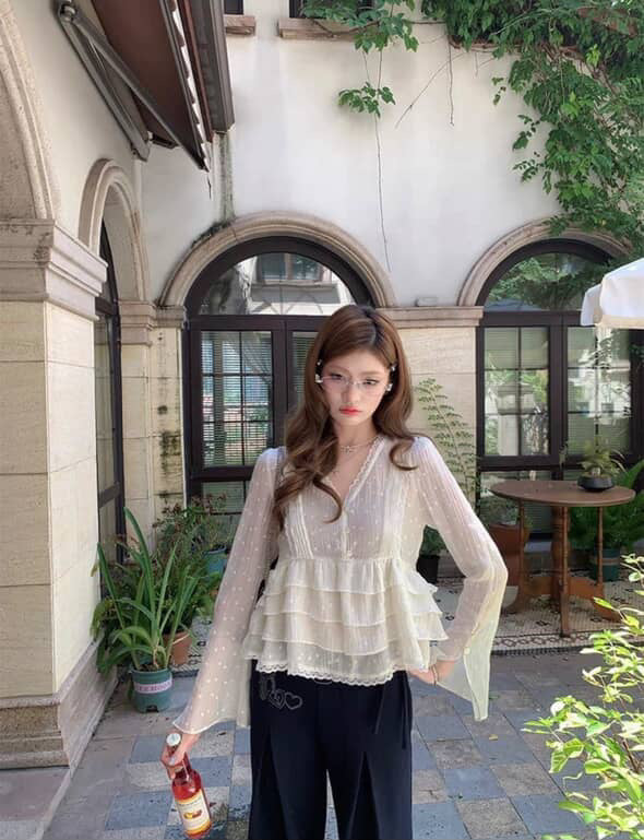 Maikaew ruffle top