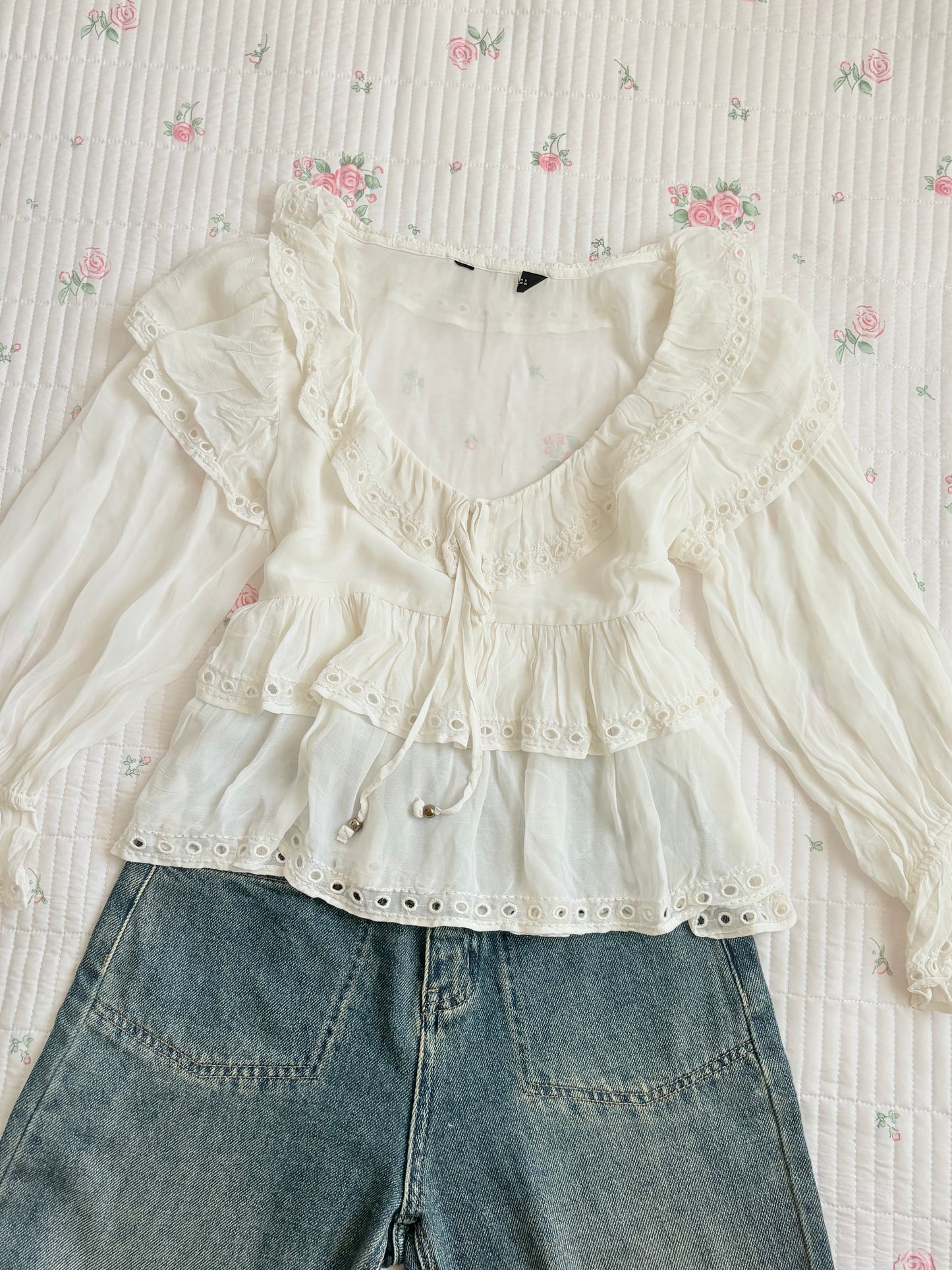 White ruffle