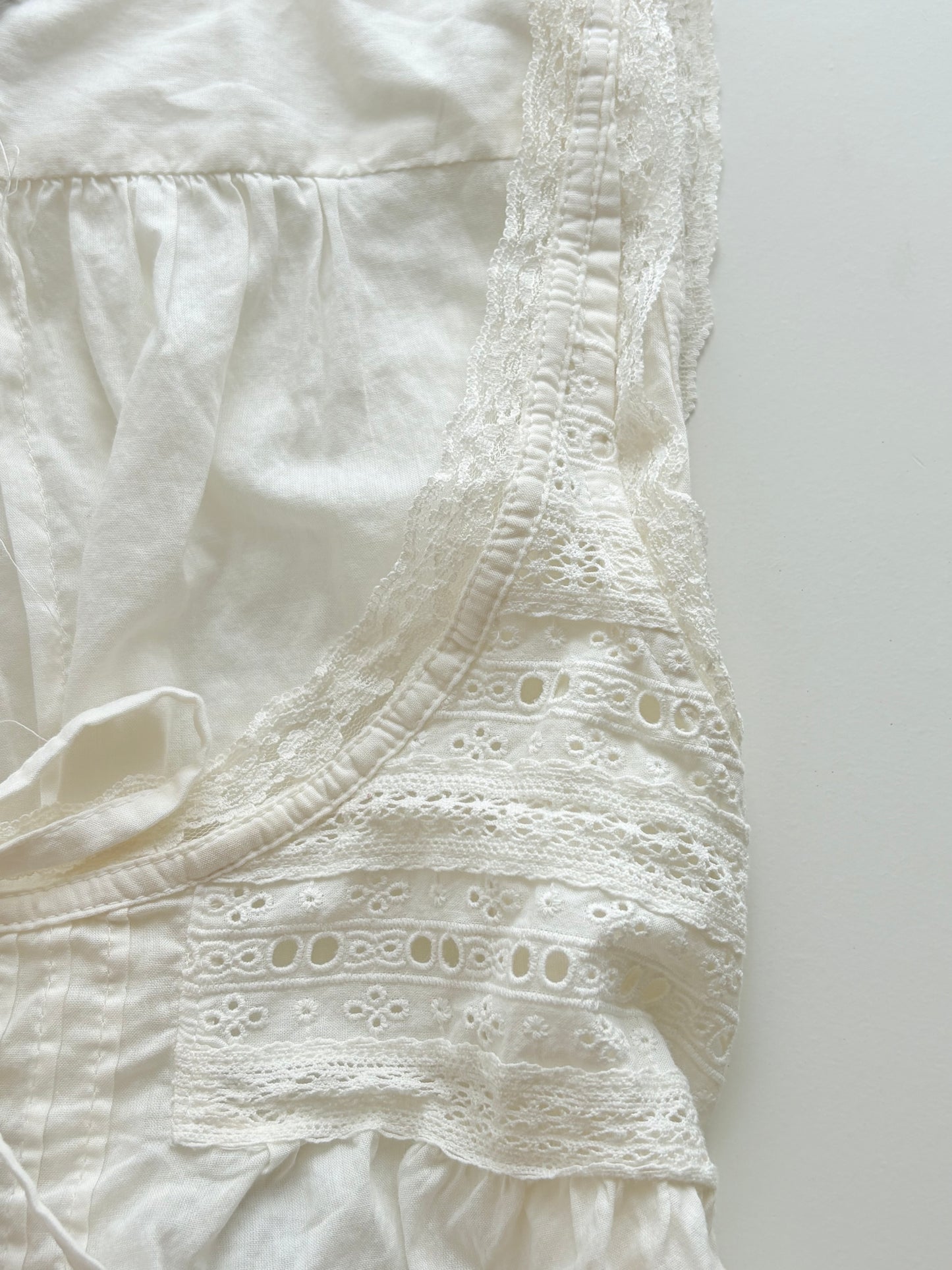 White cotton top