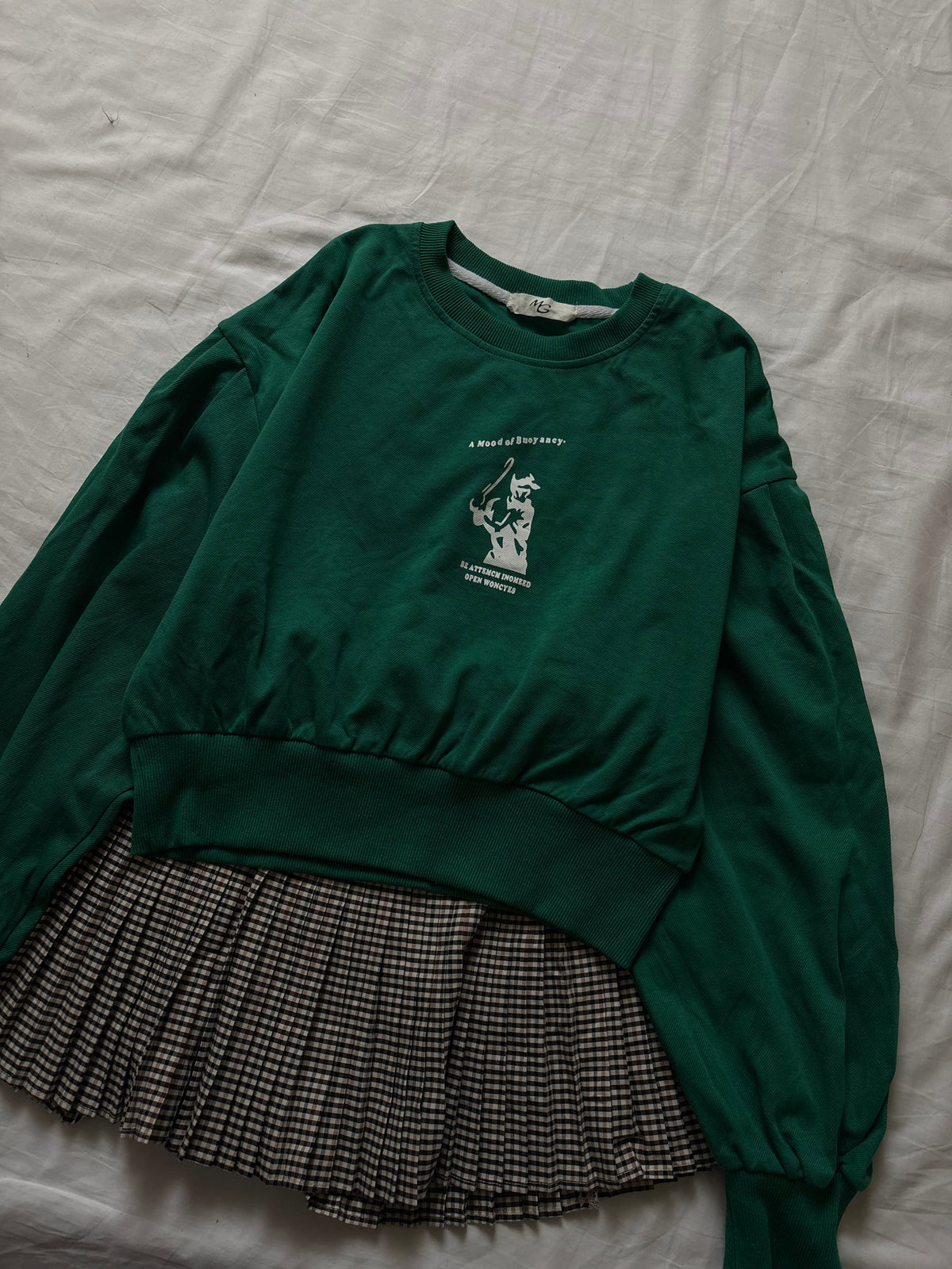 Green pullover