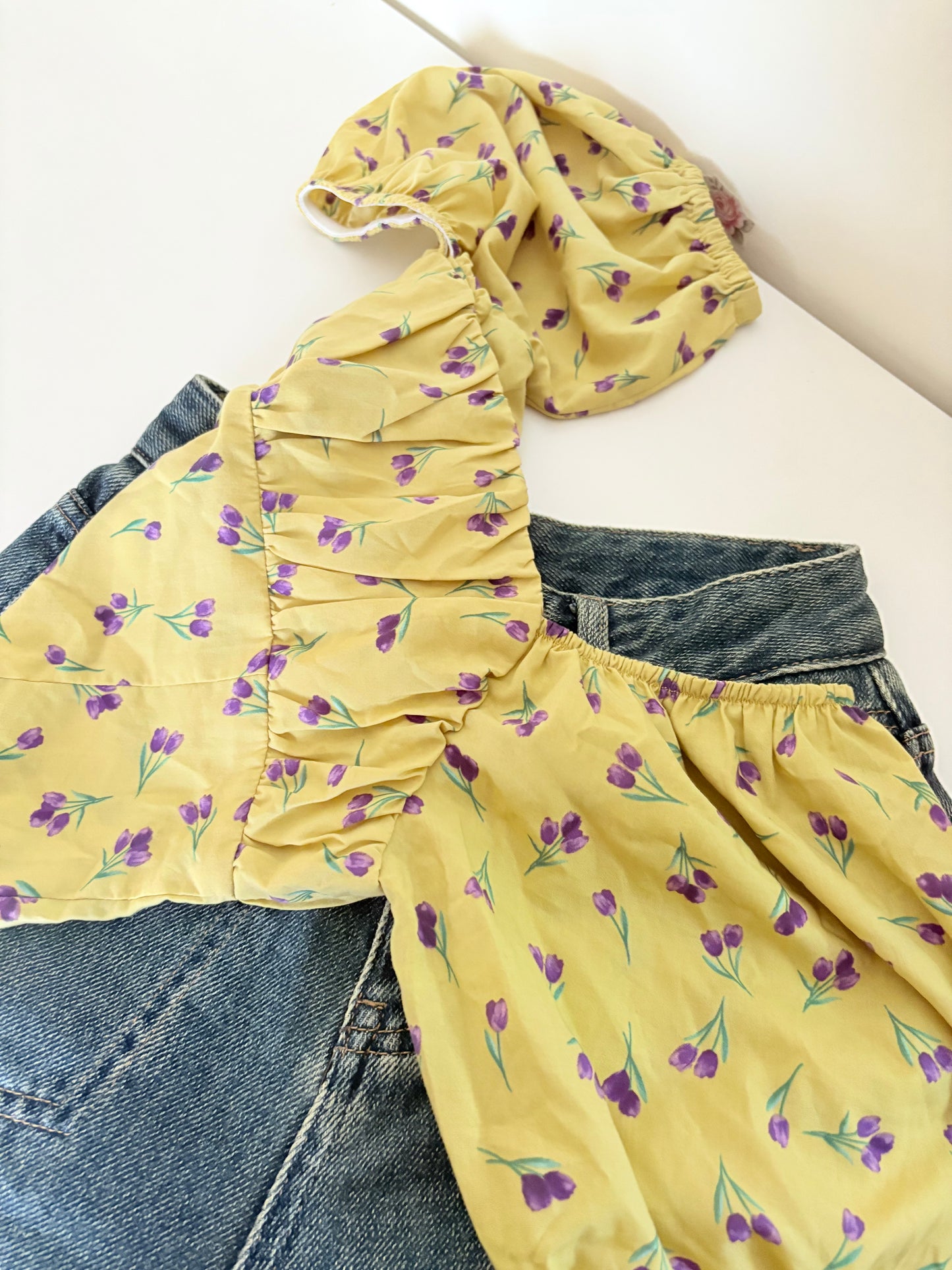 Yellow floral rop