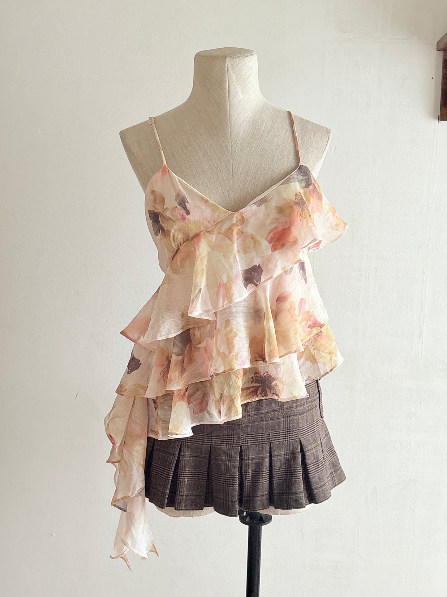 Floral ruffle top