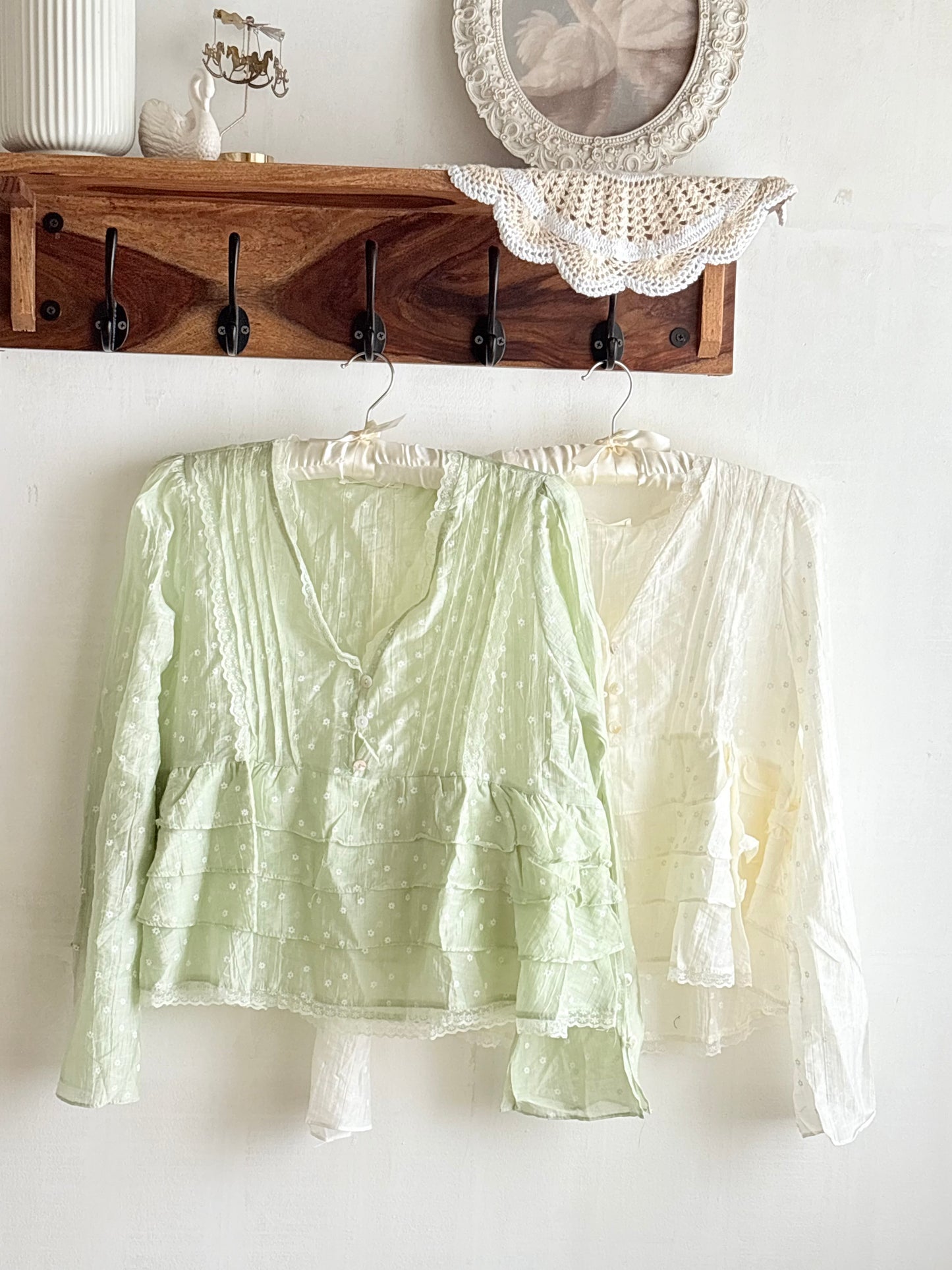 Maikaew ruffle top